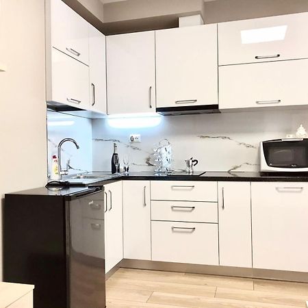 Home Away From Home Apartment Durrës 외부 사진